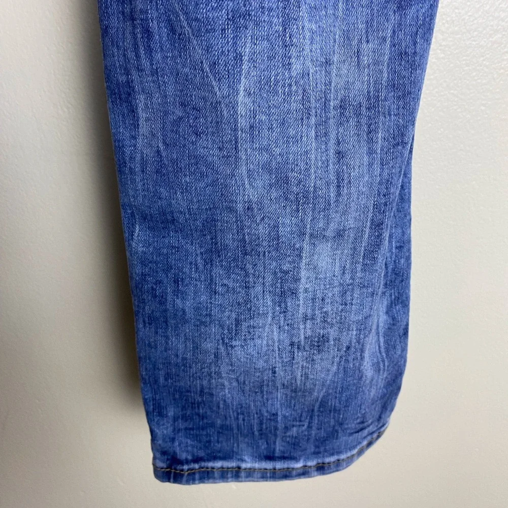 Denizen women Levi Skinny distressed stone wash jeans sz 11/w30. - Picture 8 of 8